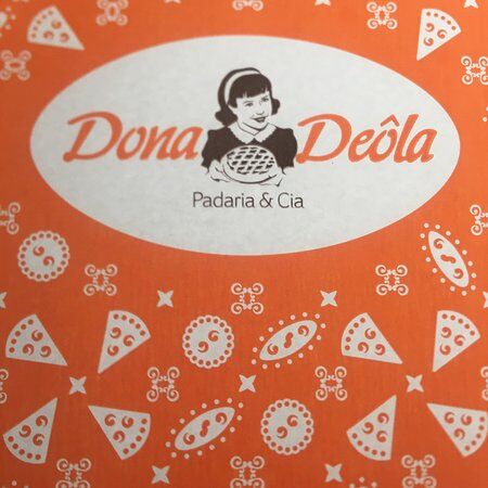 Dona Deola