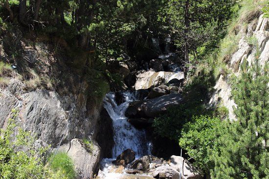 Cascade de Moles