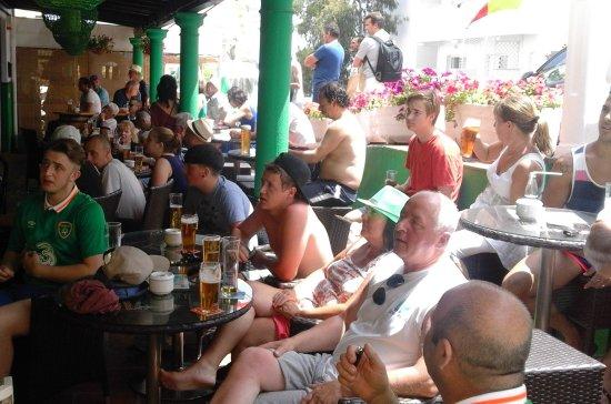 Joe's Sports Bar