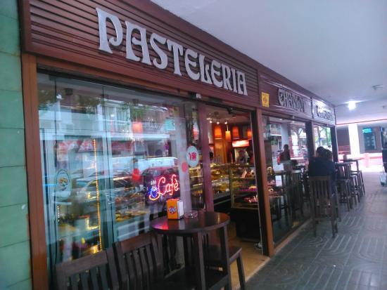 Ccafeteria Pasteleria Charlot