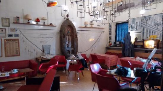 C-2 Poludnie Cafe