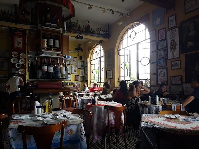 Tiro Liro Bar