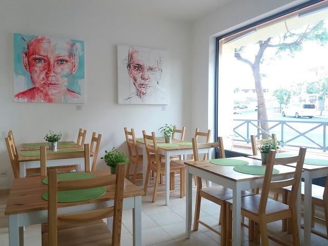Alfarroba Café