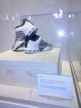 Toro Gallery