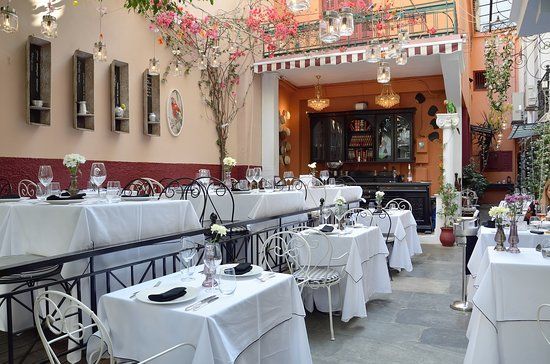 2MAZI Restaurant