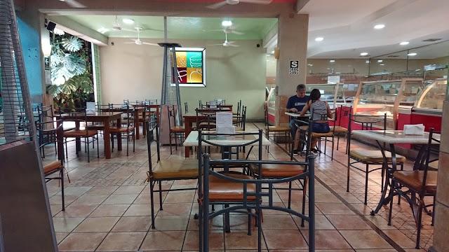 Vlady Reposteria Fina & Fruta Bar