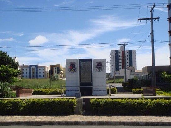 Monumento Jaci Flores