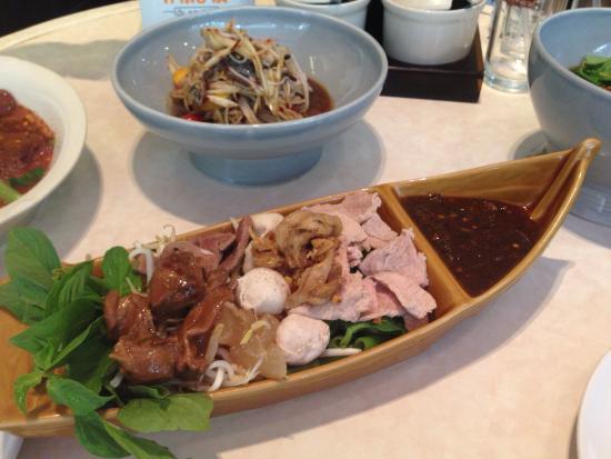 Tha Siam Noodle