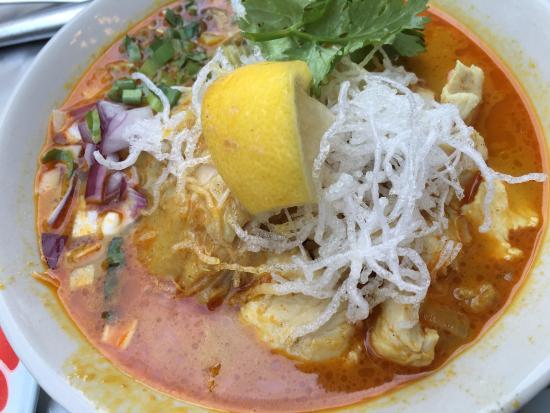 Mamamon Thai Eatery
