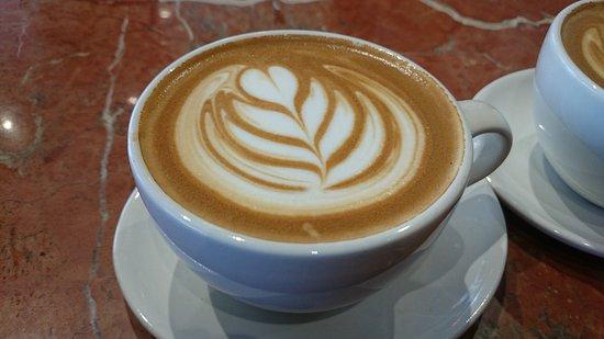 Blue Bottle Coffee Kiyosumi Shirakawa Roastery & Cafe