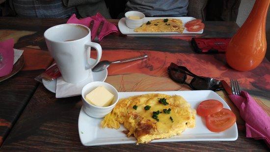 Victoria's Café