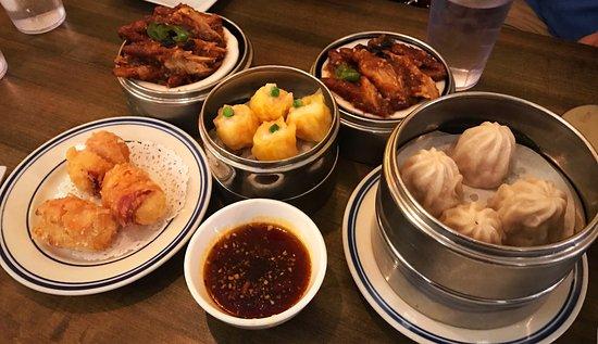 Nom Wah Tea Parlor