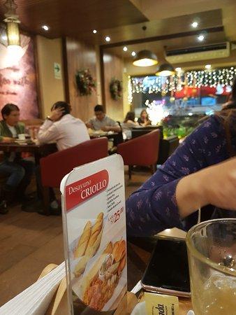 Viena Cafeteria Delicatessen