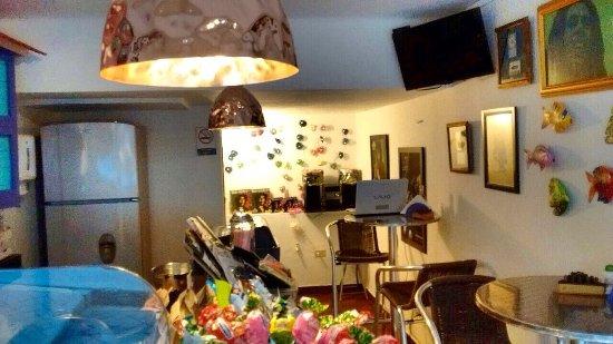 Bolo's Cafe