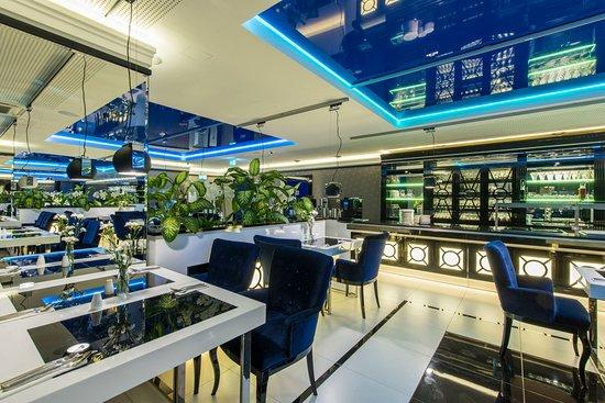 First Floor Restaurant