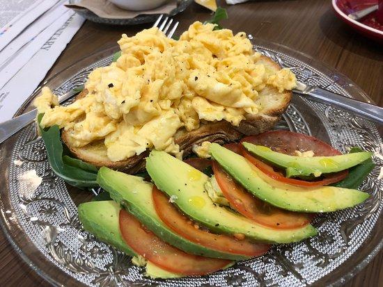 Piccolina Deli Cafe