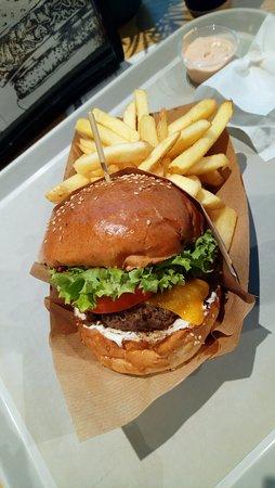 Regal Burger
