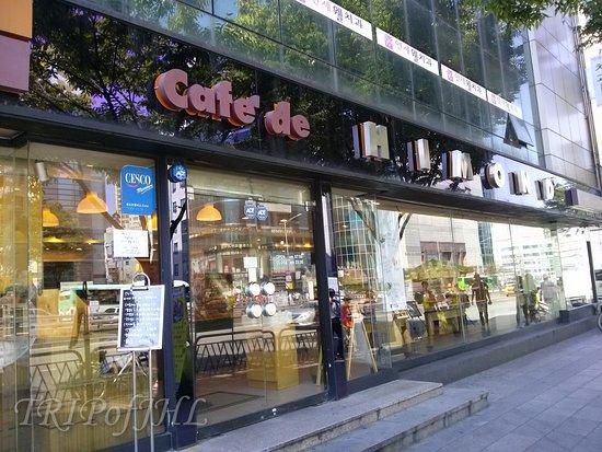 Cafe De Himond
