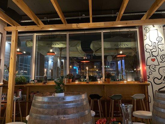 Vine Bar