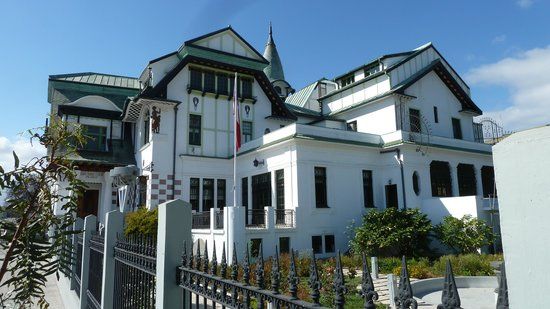 Baburizza Palace