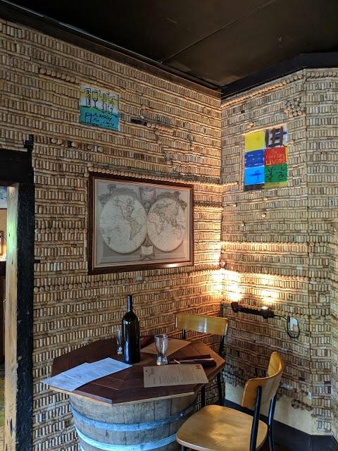 Vknow Restaurant & Wine Bar