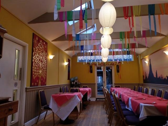 Luk Thai at The Cricketers