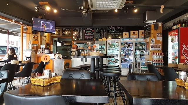 Bonnie's Pizza Pub