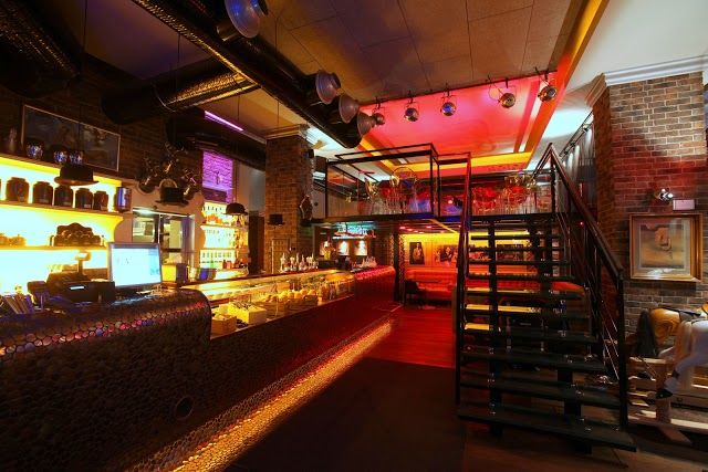 Dali Club & Lunch Bar Cafe