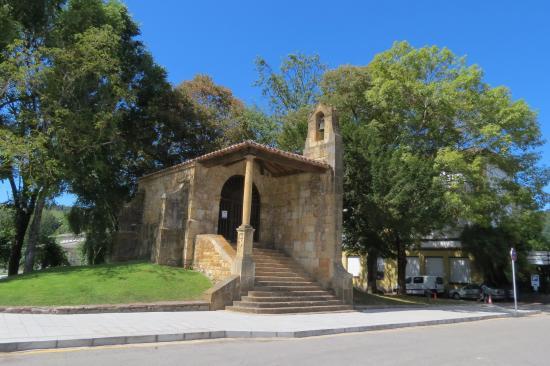 Church of Santa Cruz