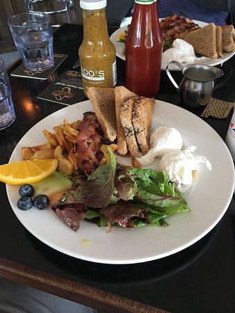 Old York Bar & Grill