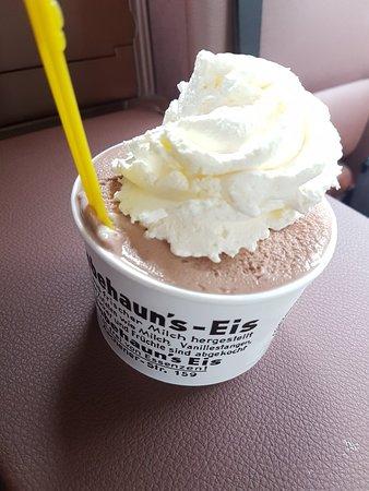 Unbehaun Eiscafe