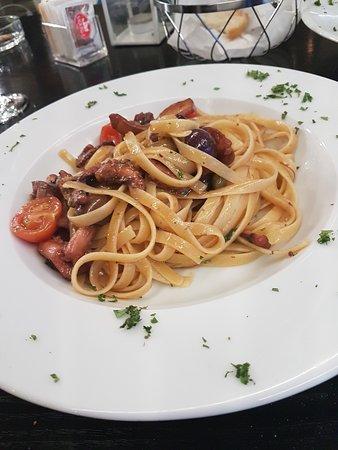 Oasis Cafe