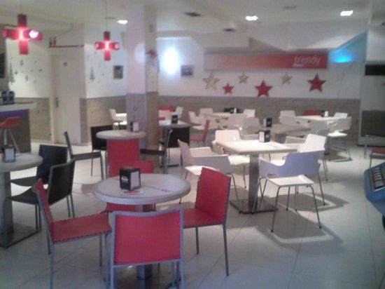 Trendy Cafe