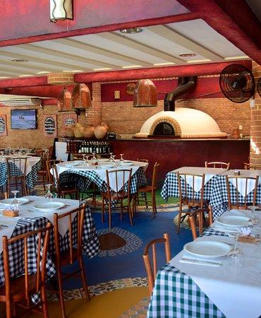 Lorenzo Pizzeria & Cantina