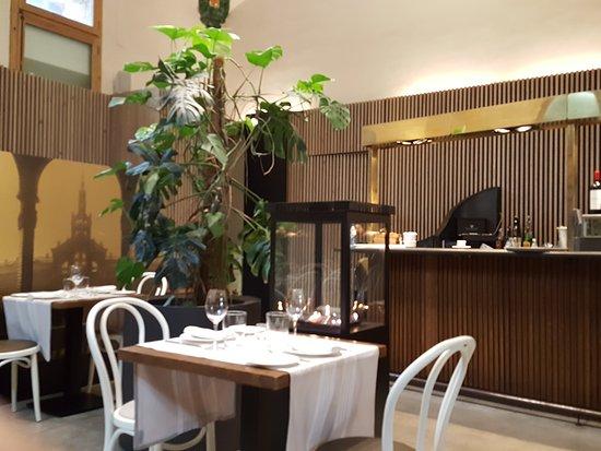 1902 Cafe Modernista
