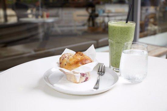 Lumiere Cafe