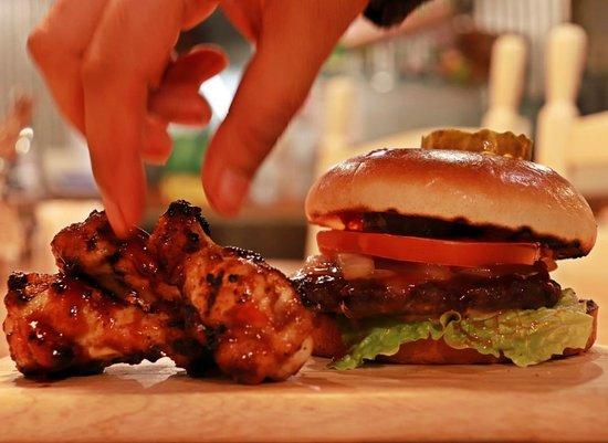 Bruce Burgers