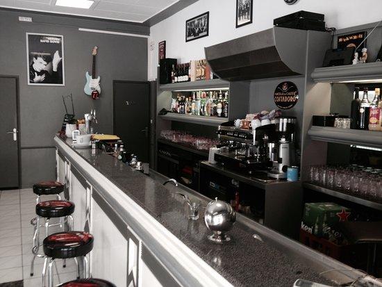 Aperock Cafe