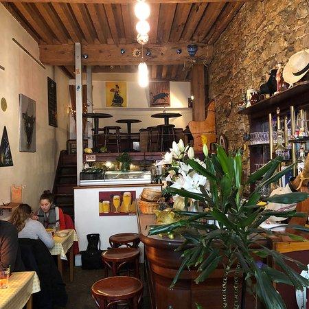 Cafe Luna