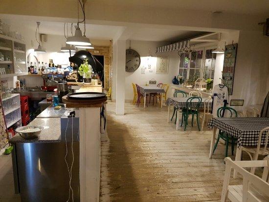 Trzy Kaczki Restaurant