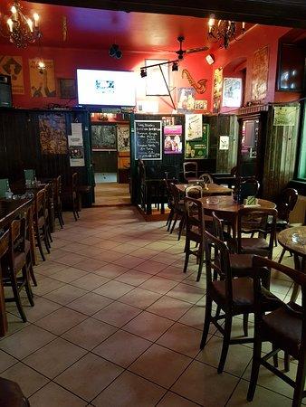 Na NOg Irish Pub