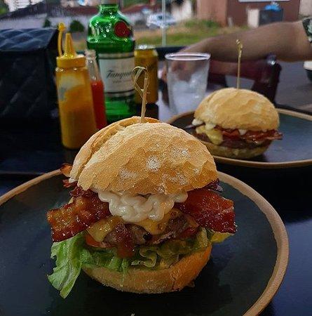 La Colina GastroBar