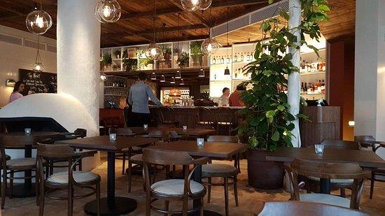 Wild Tavern