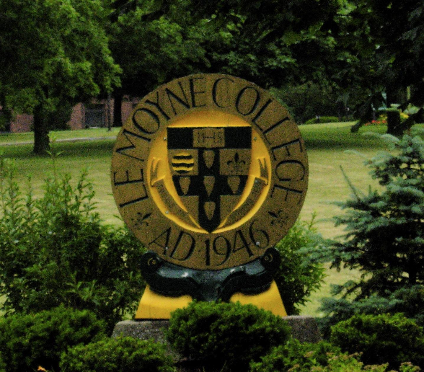 Le Moyne College