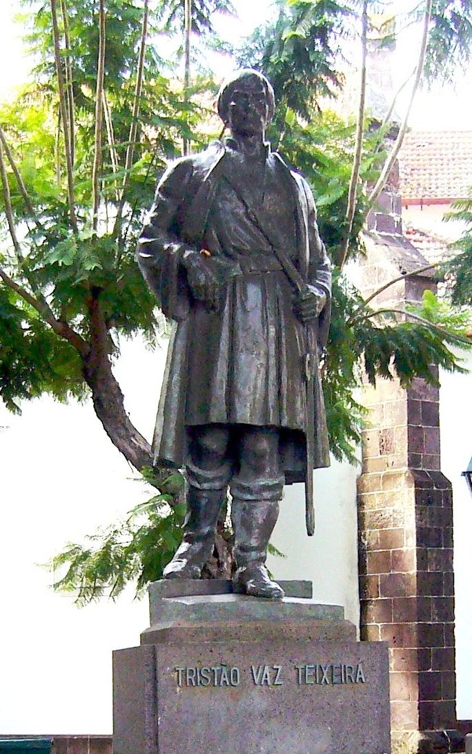 Estátua de Tristão Vaz Teixeira