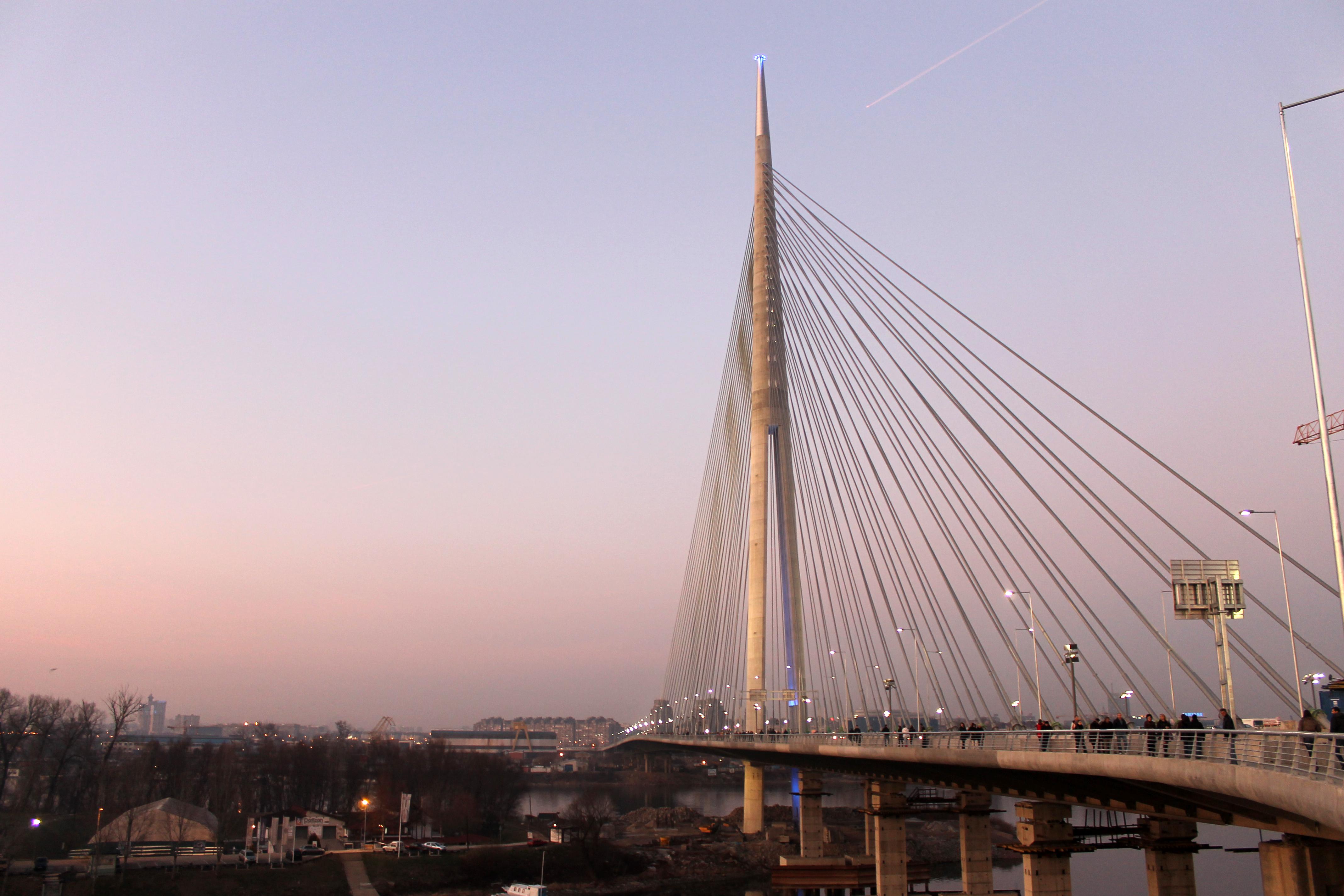 Puente Ada