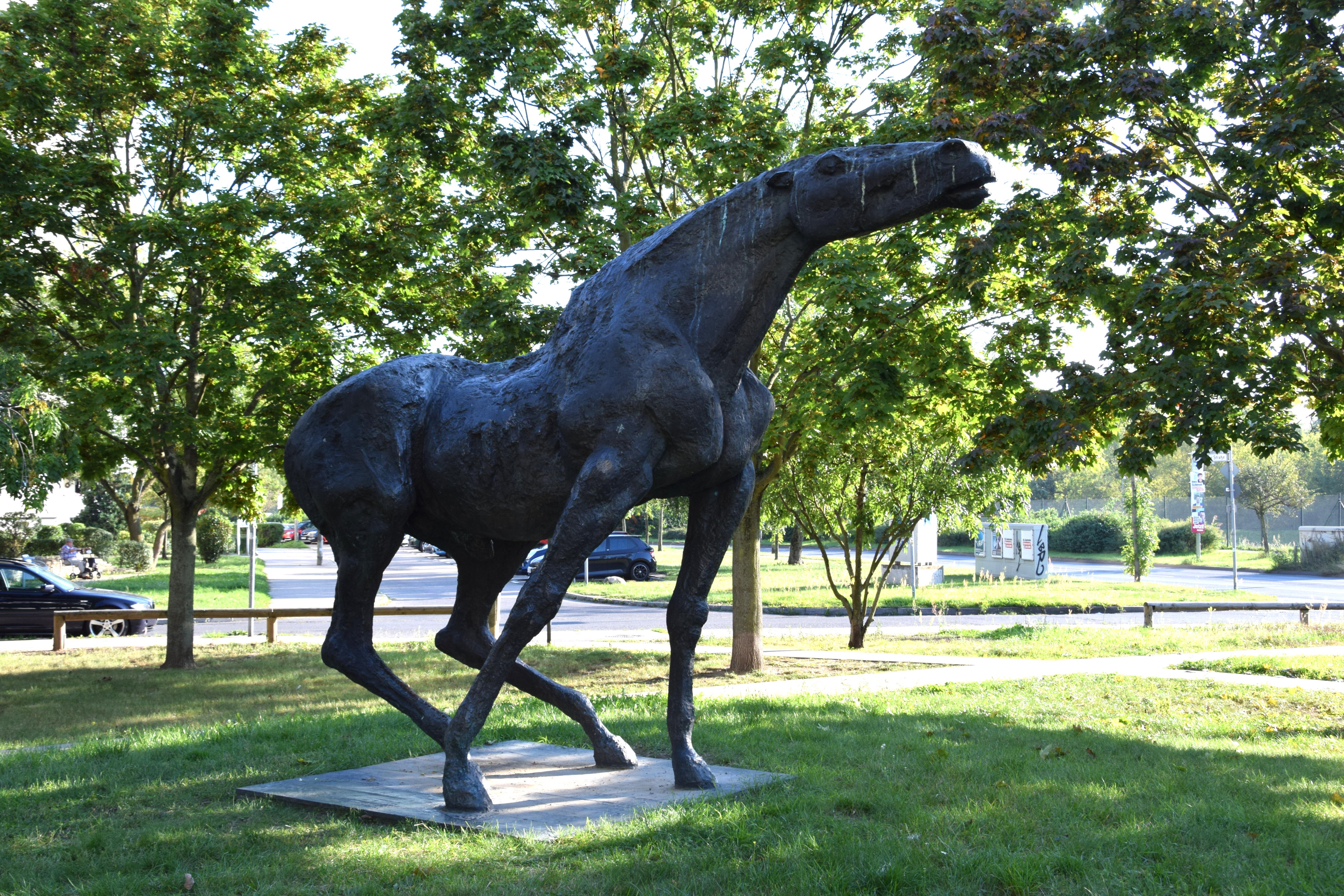 Grosse Pferdestatue