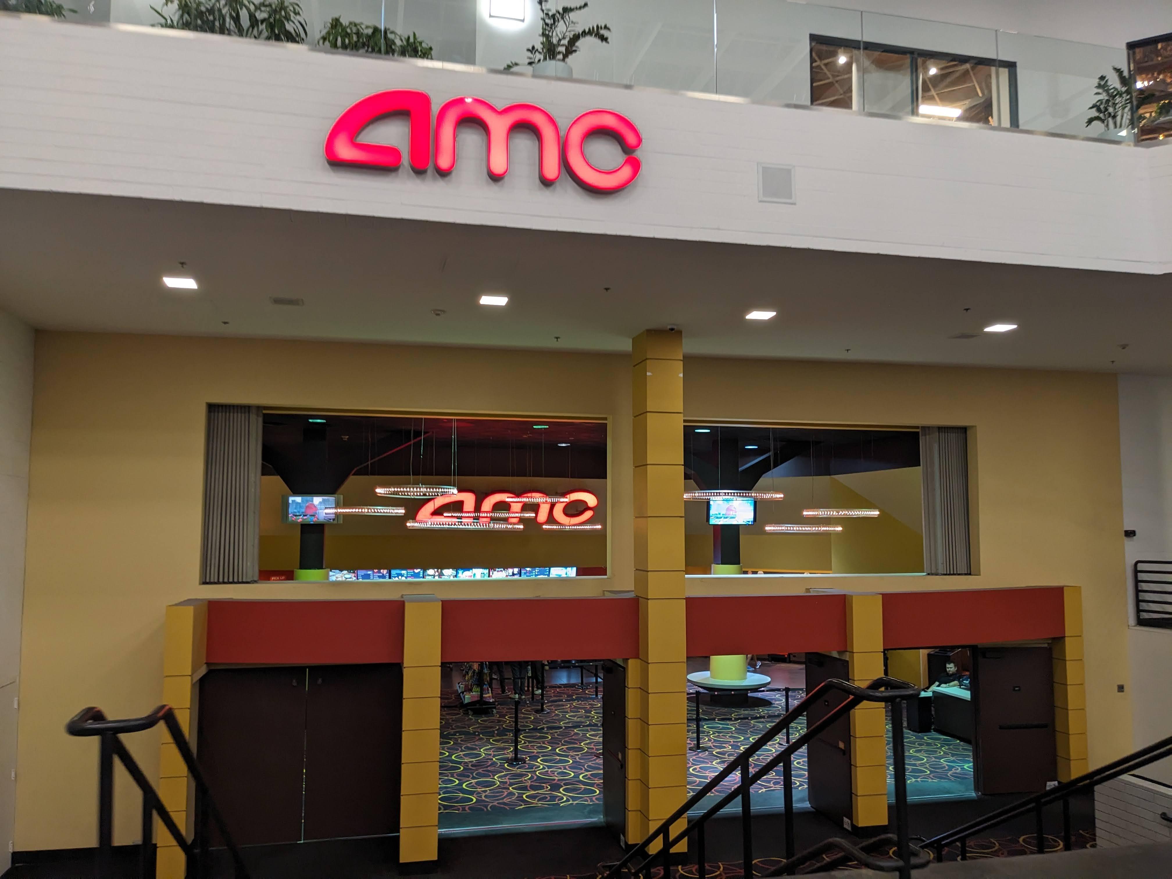 AMC La Jolla 12