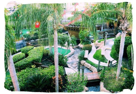 Smugglers Cove Adventure Golf
