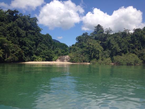 Ilha da Cotia Beach